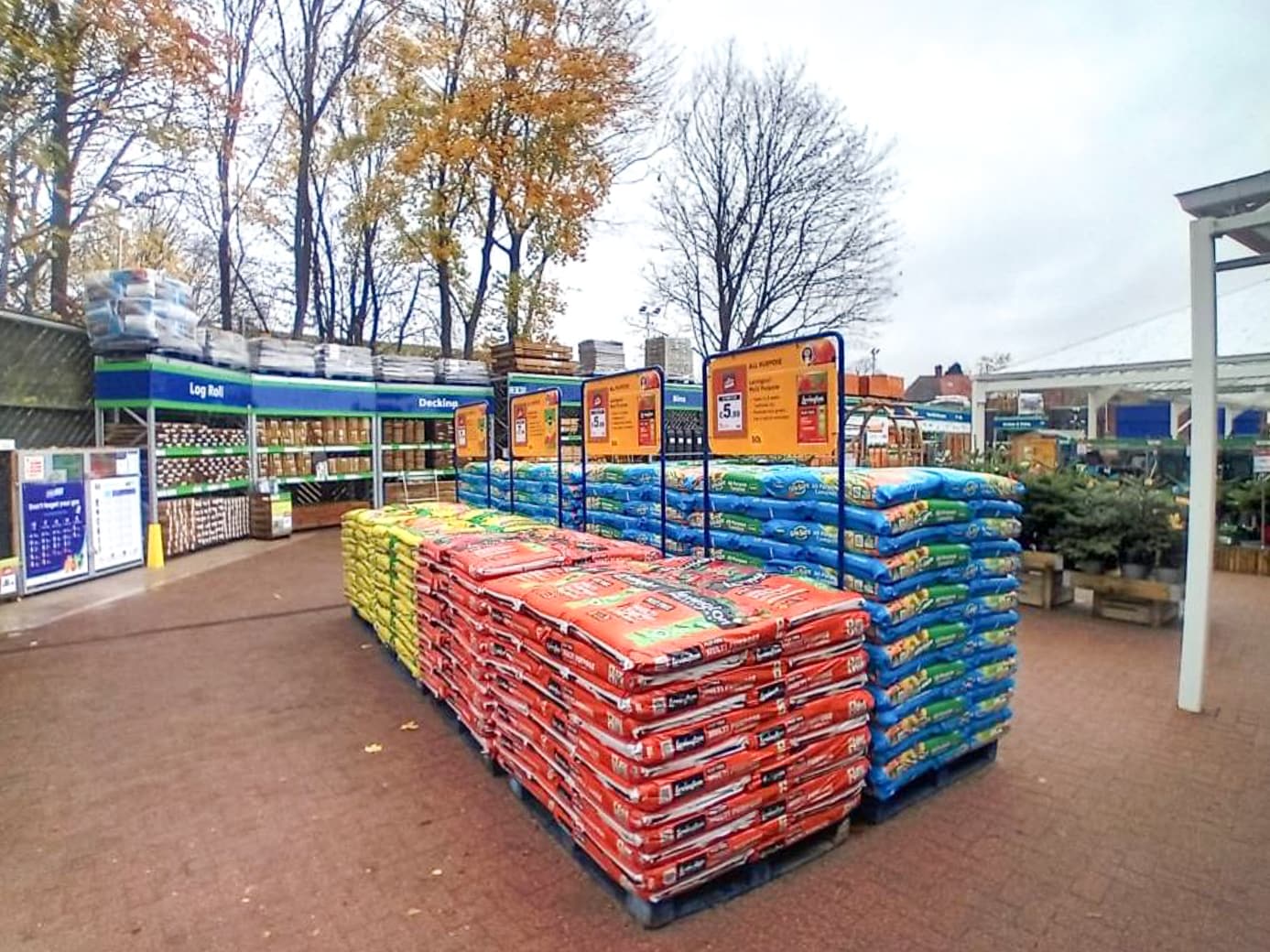 Images B&M Home Store with Garden Centre