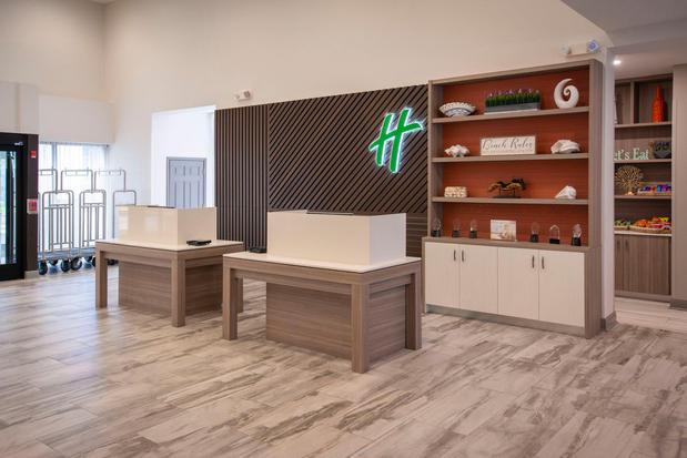 Images Holiday Inn Pensacola - University Area by IHG