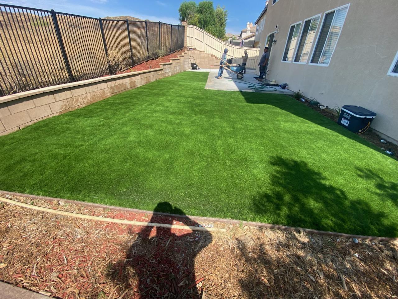 Instalaci&oacute;n de C&eacute;sped-Franco Landscaping