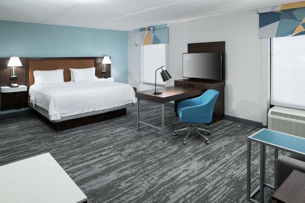 Images Hampton Inn & Suites Panama City Beach-Pier Park Area