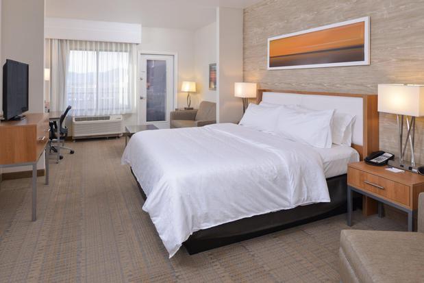 Images Holiday Inn Express & Suites Pocatello by IHG