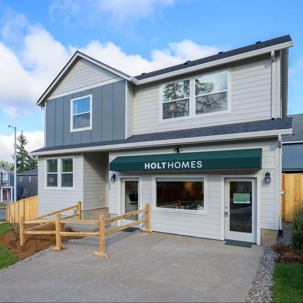 Images East Mountain by Holt Homes