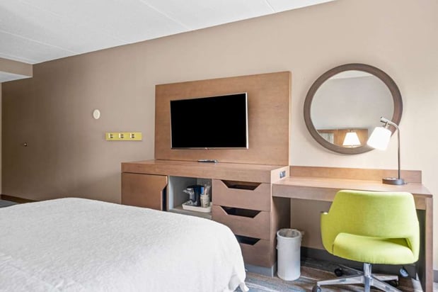 Images Hampton Inn Cleveland-Westlake