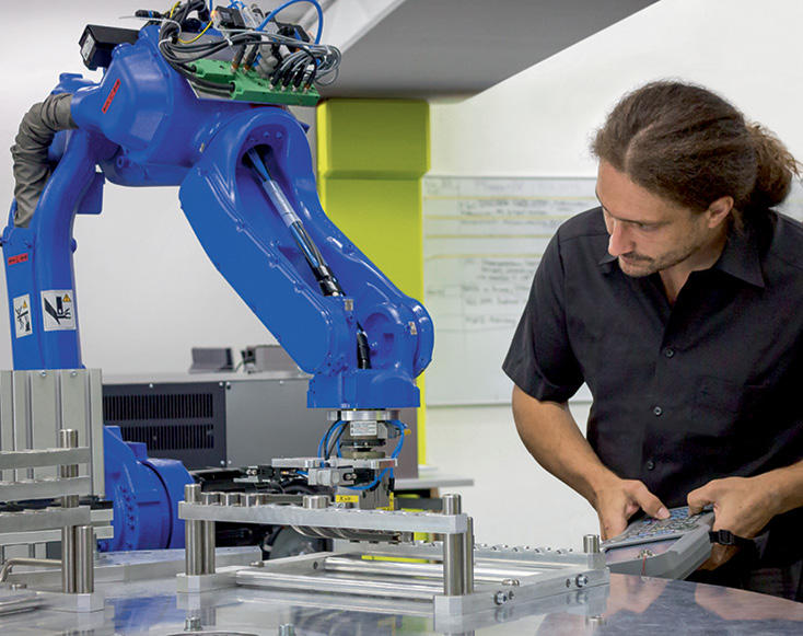 invenio GmbH Engineering Services, Eisenstr. 9 in Rüsselsheim