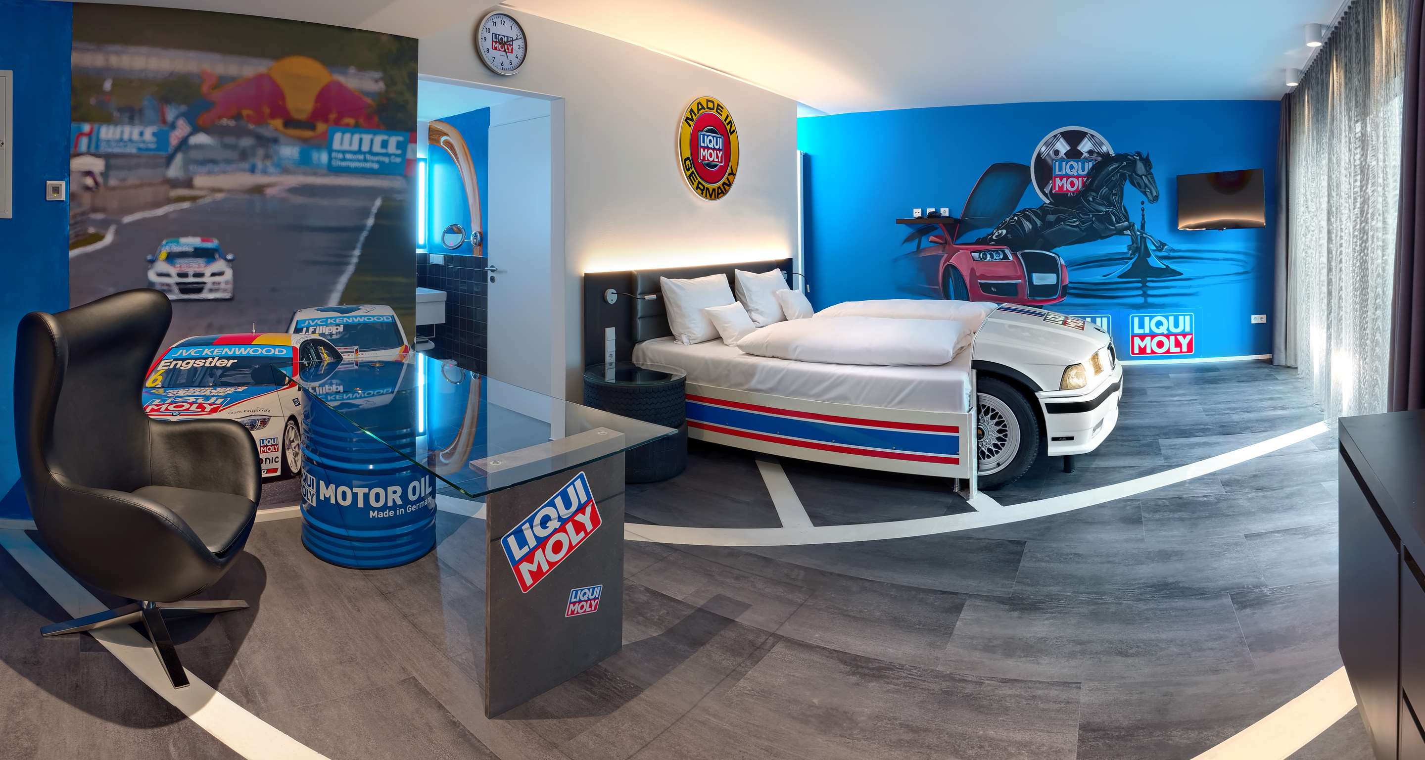 Kundenbild groß 55 V8 Hotel Motorworld Region Stuttgart, BW Premier Collection