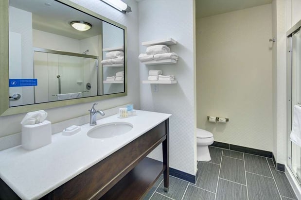 Images Hampton Inn & Suites Roanoke-Downtown
