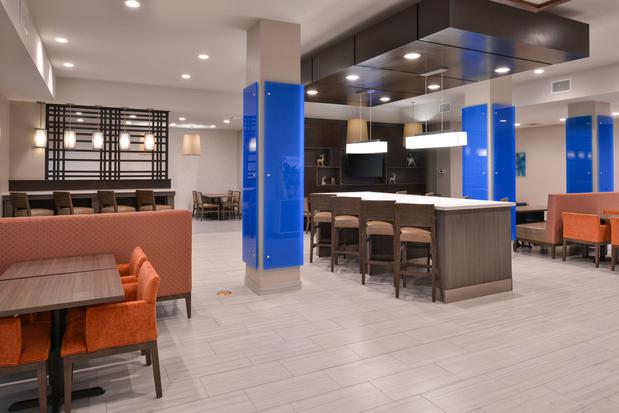 Images Holiday Inn Express & Suites Houston E - Pasadena, an IHG Hotel