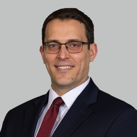 Headshot of David Viane, a wealth advisor at Chase