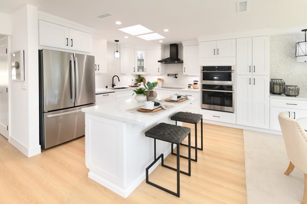 Images Anna Connolly, REALTOR | RE/MAX Accord