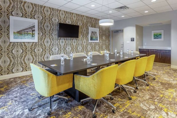 Images Hampton Inn & Suites by Hilton Burlington
