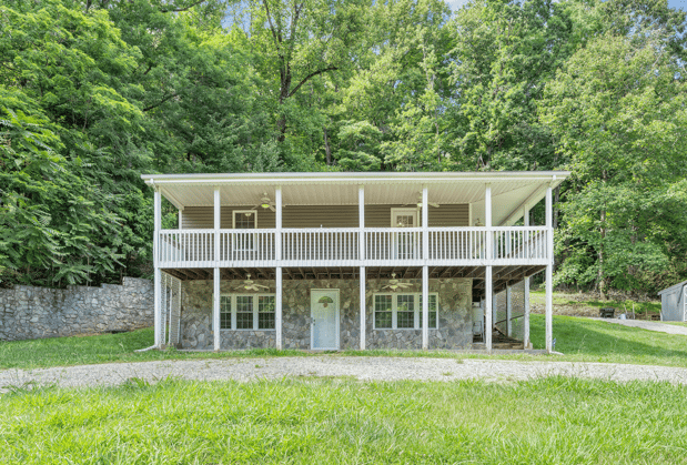 Images Damon Gettier and Associates, Realtors-Brokered by Real Broker LLC