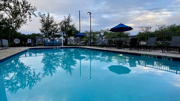 Images Holiday Inn Express & Suites Orlando East-Ucf Area by IHG