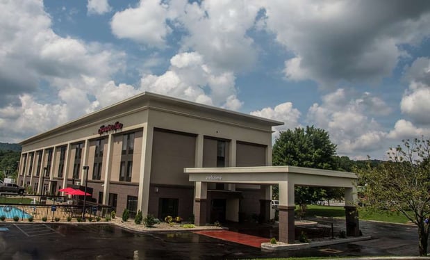 Images Hampton Inn Summersville