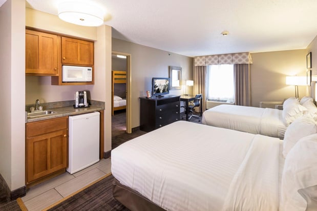 Images Holiday Inn Express & Suites St. Joseph Lakefront by IHG