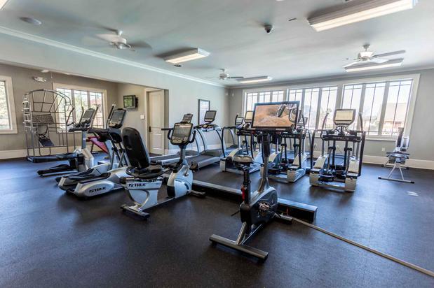 Images The Cottages at Lake Tamaha - Student Housing