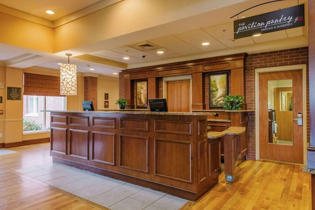 Images Hilton Garden Inn Manchester Downtown