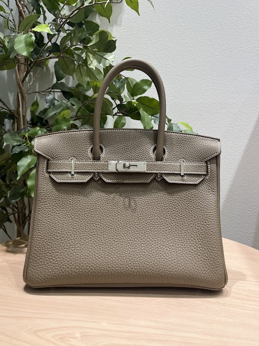 Images KOMEHYO（コメ兵）買取センターThe Kitahama PLAZA