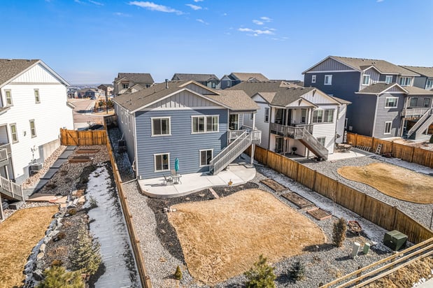 Images RE/MAX Professionals - Michael Kozlowski - Team Koz