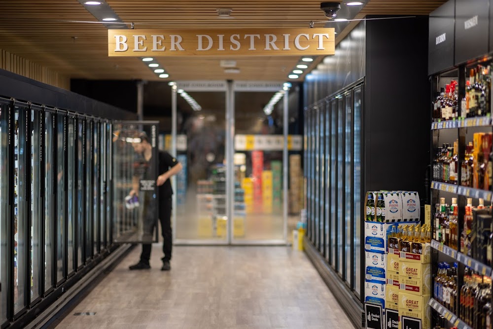 Images Liquorland Southland