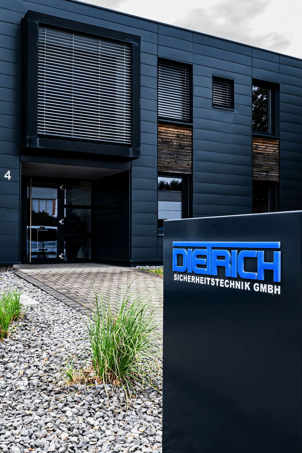 Kundenbild groß 3 Dietrich Sicherheitstechnik GmbH