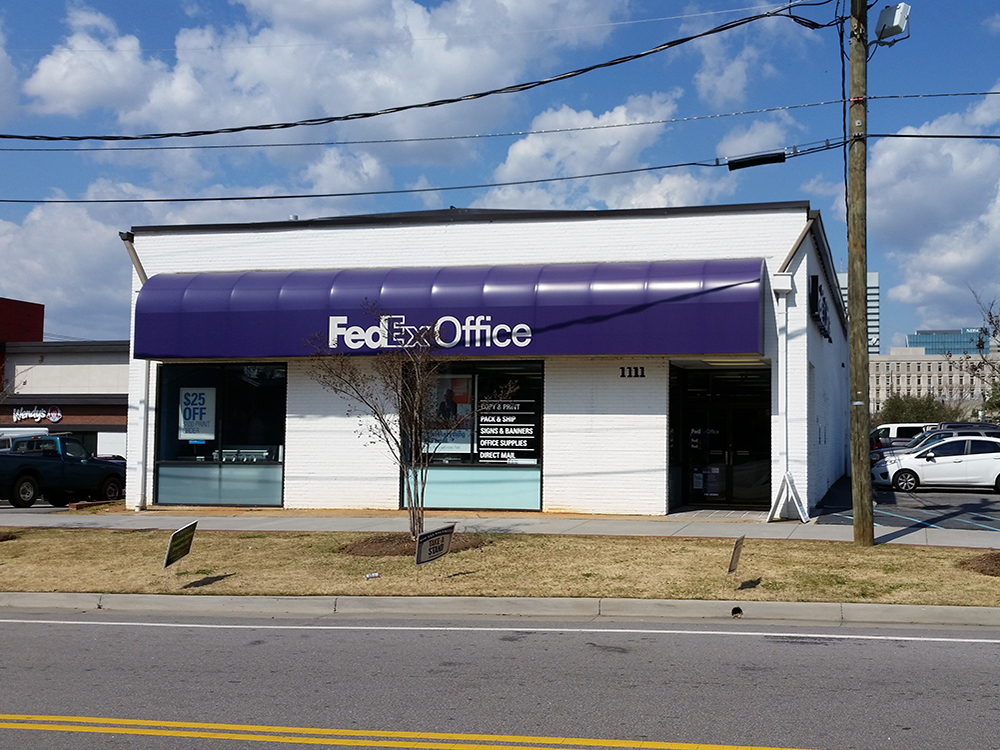 Exterior photo of FedEx Office location at 1111 Greene St\t Print quickly and easily in the self-service area at the FedEx Office location 1111 Greene St from email, USB, or the cloud\t FedEx Office Print & Go near 1111 Greene St\t Shipping boxes and packing services available at FedEx Office 1111 Greene St\t Get banners, signs, posters and prints at FedEx Office 1111 Greene St\t Full service printing and packing at FedEx Office 1111 Greene St\t Drop off FedEx packages near 1111 Greene St\t FedEx shipping near 1111 Greene St