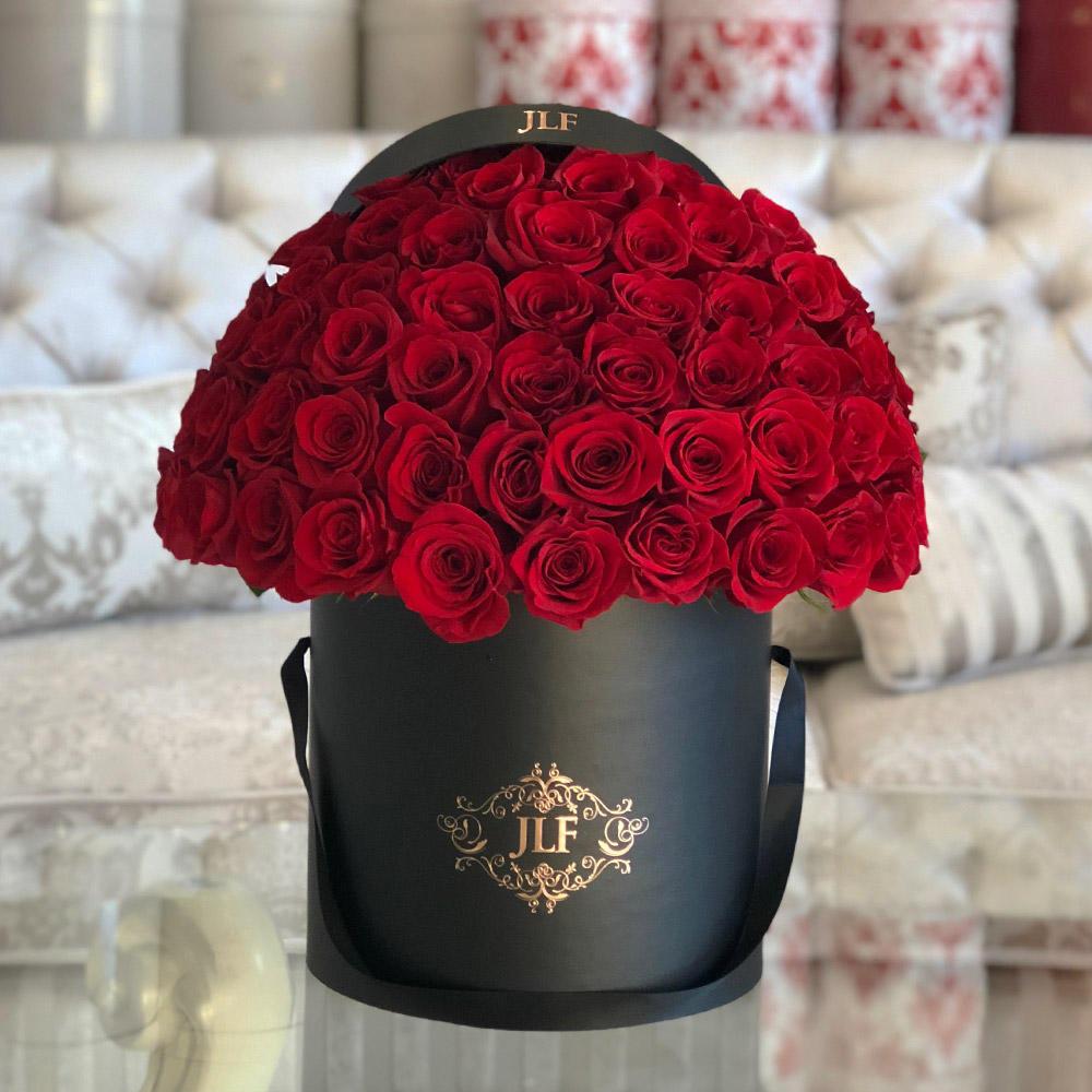 Signature Red Rose Box
SKU: JLF001109
Capture the essence of elegance, romance, and passion with this stunning box of red roses which are put together with effort, one by one, with great attention to detail in order to create a smooth dome shape.