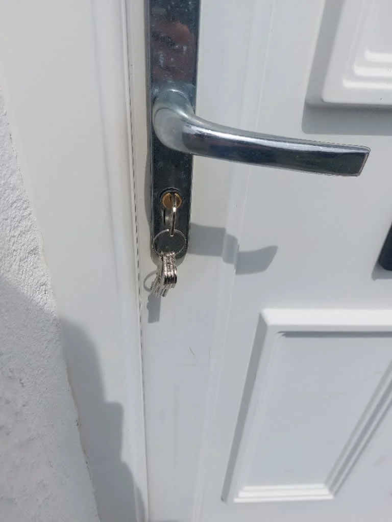 Images Revolution Locksmith Merseyside