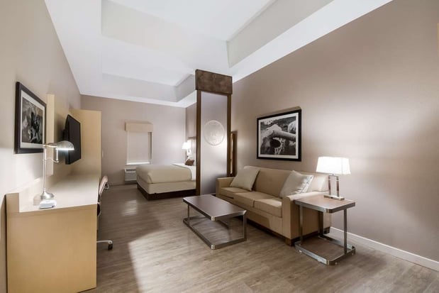 Images Best Western Bandera Suites & Saloon