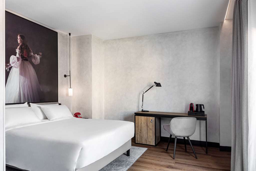 Images Radisson RED Madrid