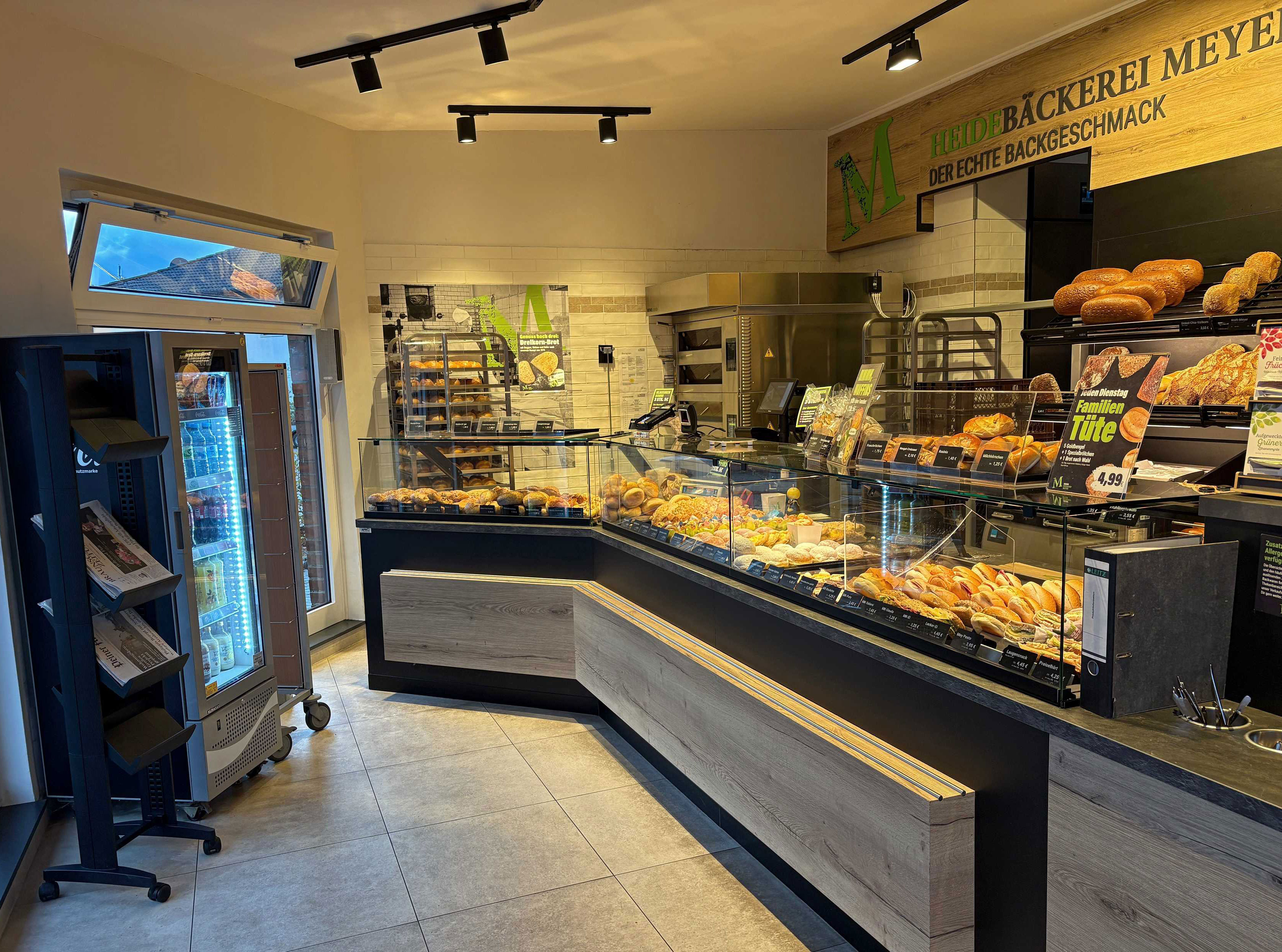 Heidebäckerei Meyer, Peiner Straße 15 in Wendeburg