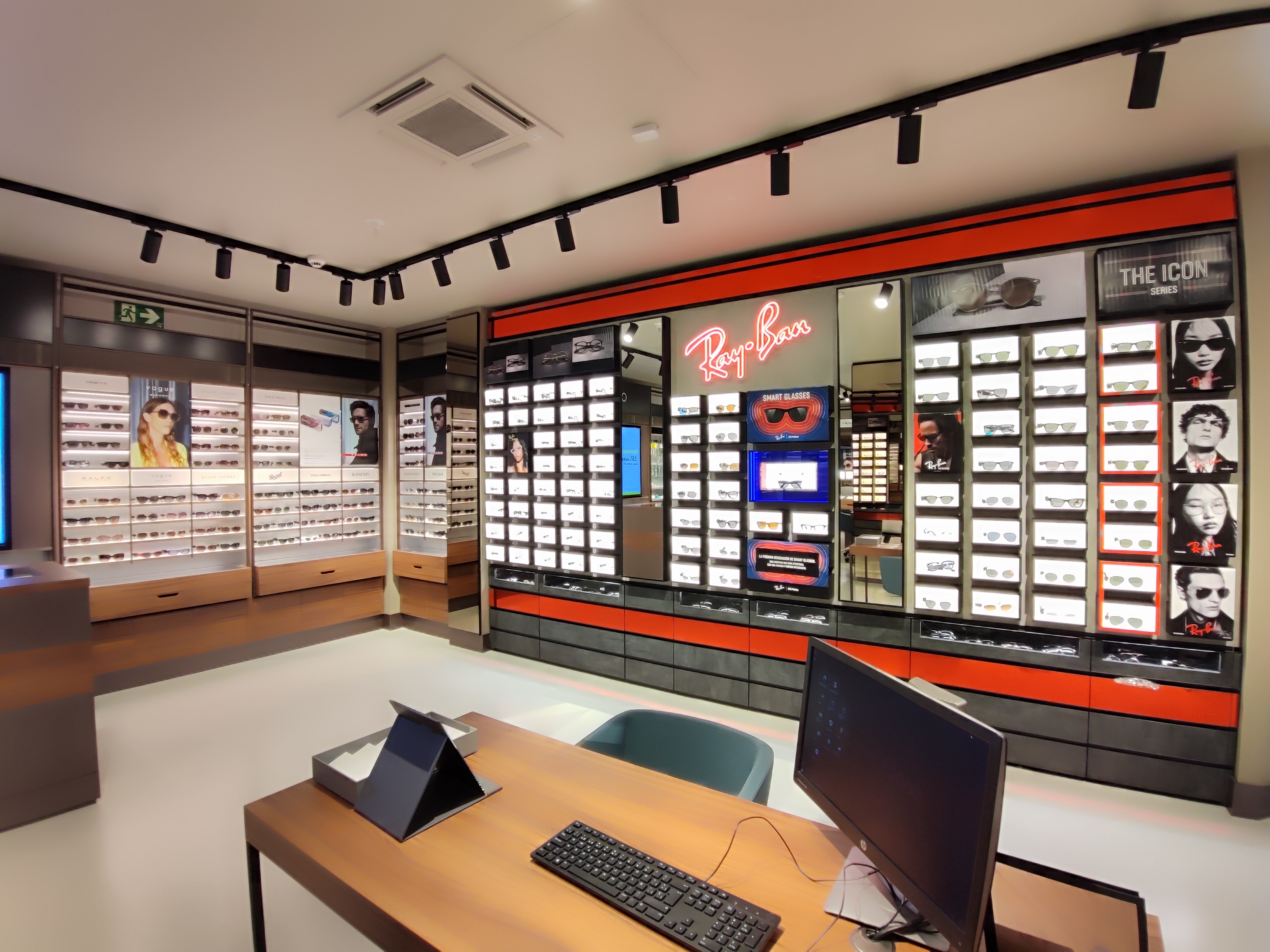 Images Optica2000 El Corte Inglés Princesa