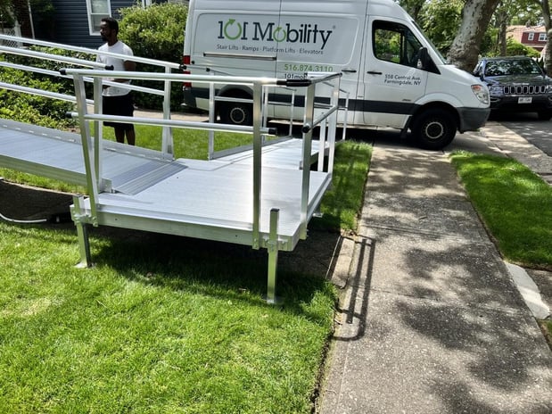 Images 101 Mobility of Long Island