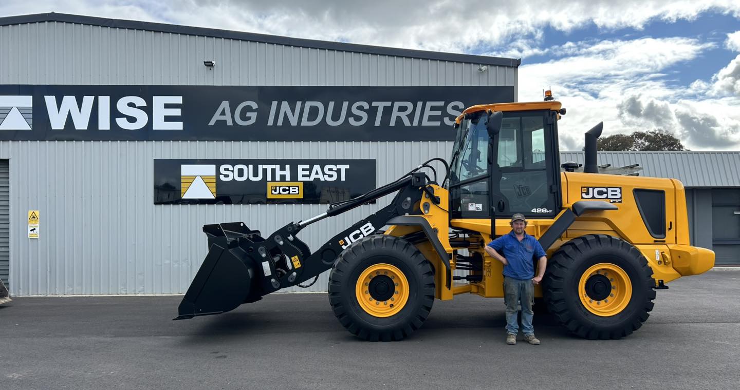 Images South East JCB