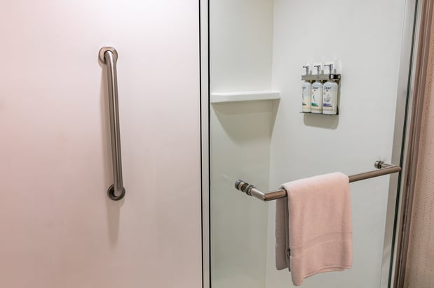 Images Holiday Inn & Suites Oakland - Airport by IHG