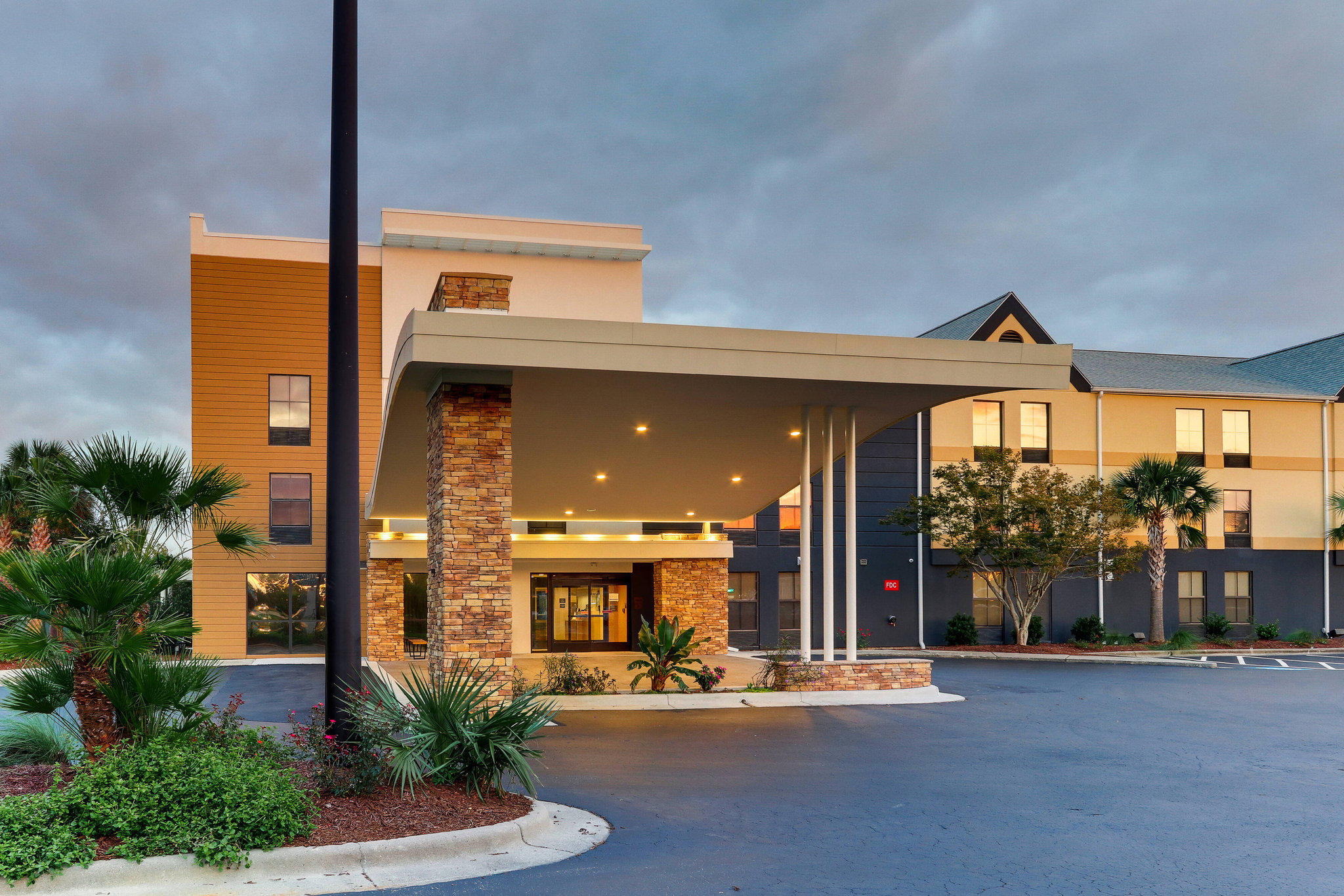 Fairfield Inn & Suites by Marriott Southport in Southport, NC - Hotels ...