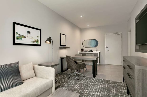 Images Embassy Suites by Hilton Atlanta Midtown