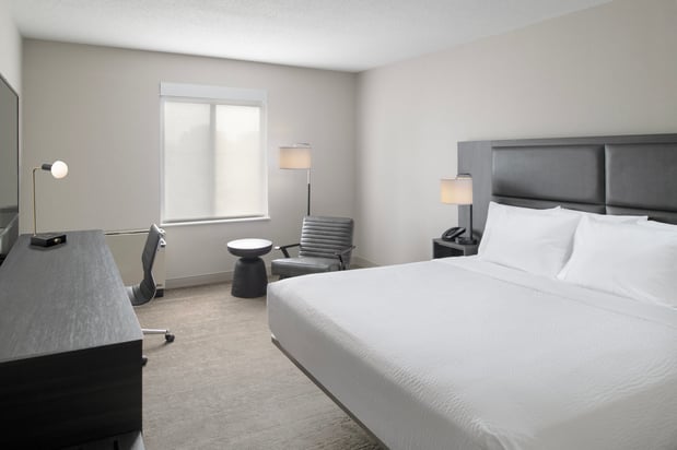 Images Holiday Inn Express South Burlington - Downtown by IHG