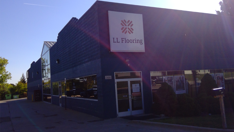LL Flooring #1144 Auburn Hills | 2434 Pontiac Road | Storefront