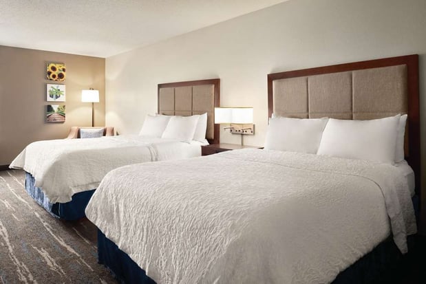 Images Hampton Inn & Suites Ft. Wayne-North