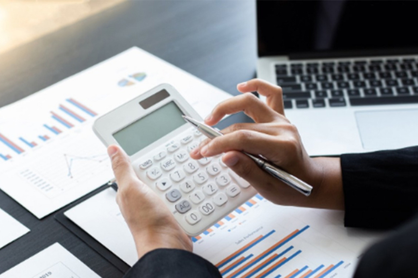 Images MoniK Regnskap AS