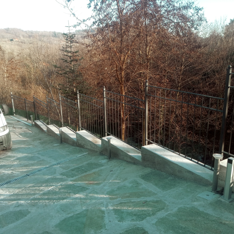 Images Fabbro Carpenteria Metallica N. S.