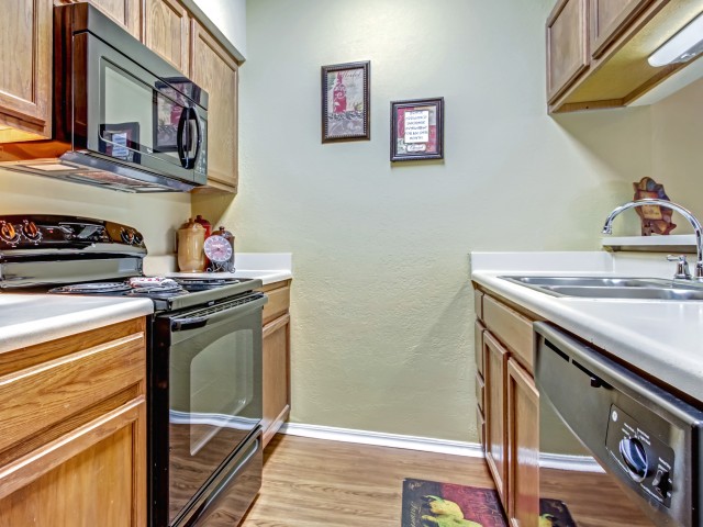 Woodland Oaks Apartment Homes