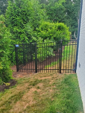 Images B Line Fencing & Services