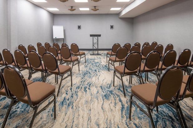 Images Holiday Inn Portland - Columbia Riverfront by IHG