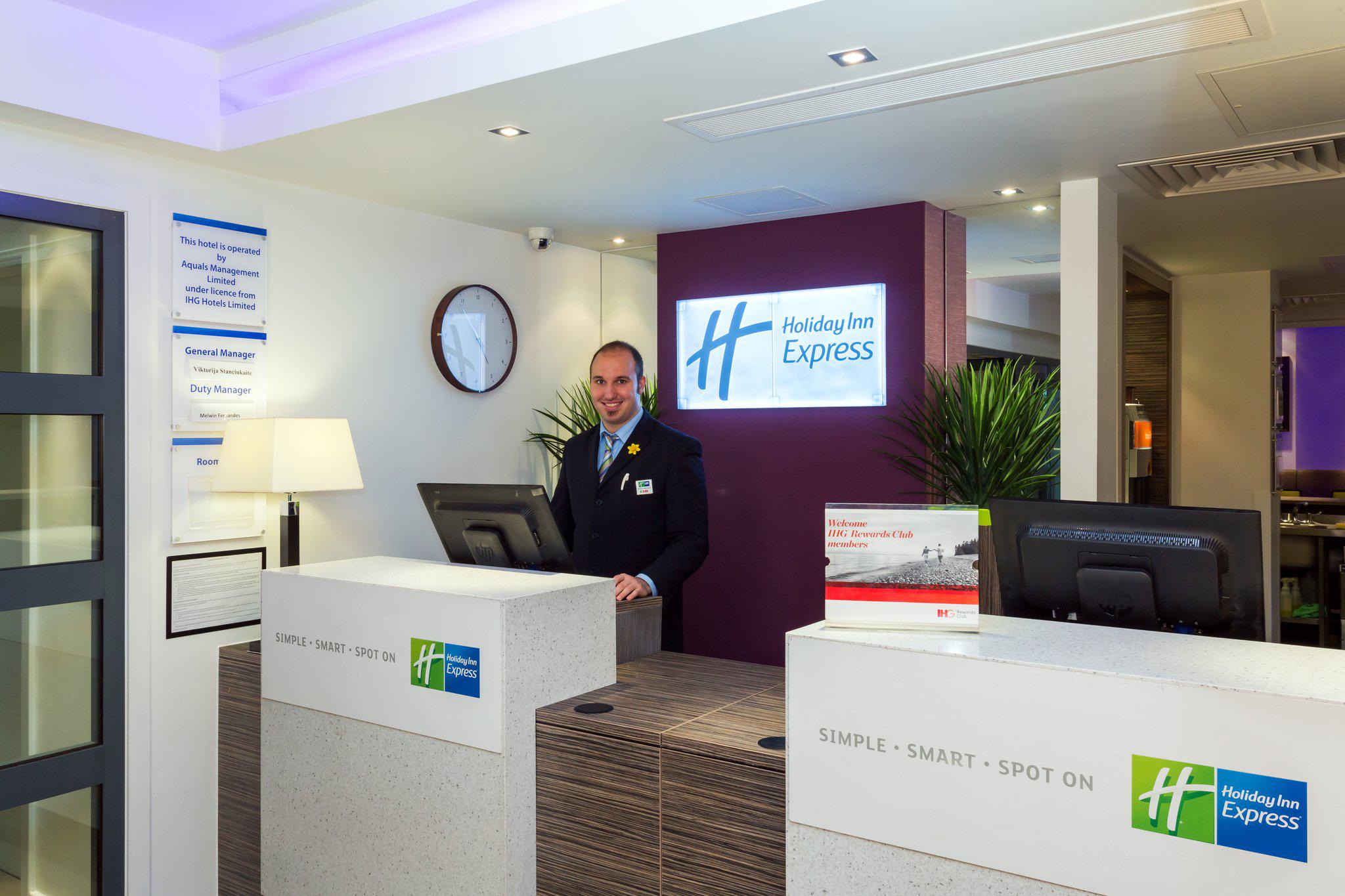 Images Holiday Inn Express Harlow, an IHG Hotel