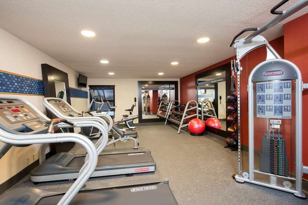 Images Hampton Inn Muskegon