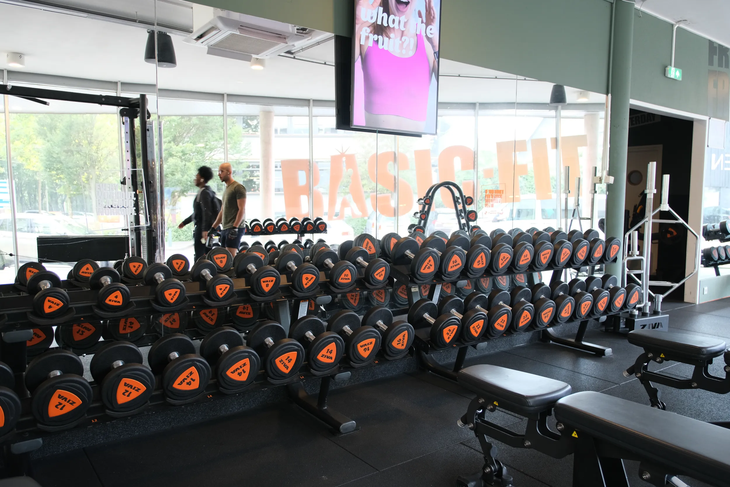 Foto's Basic-Fit 24/7