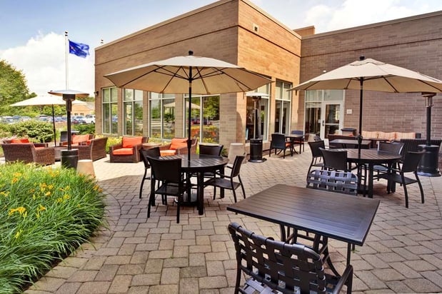 Images Hilton Garden Inn Lake Forest Mettawa