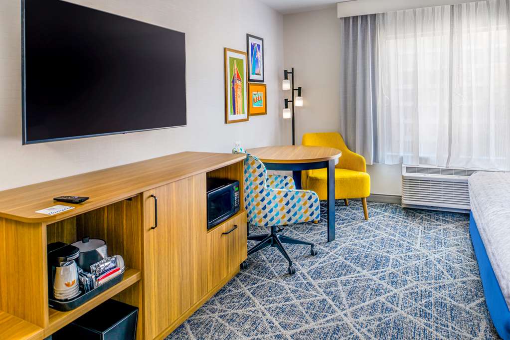 Guest room