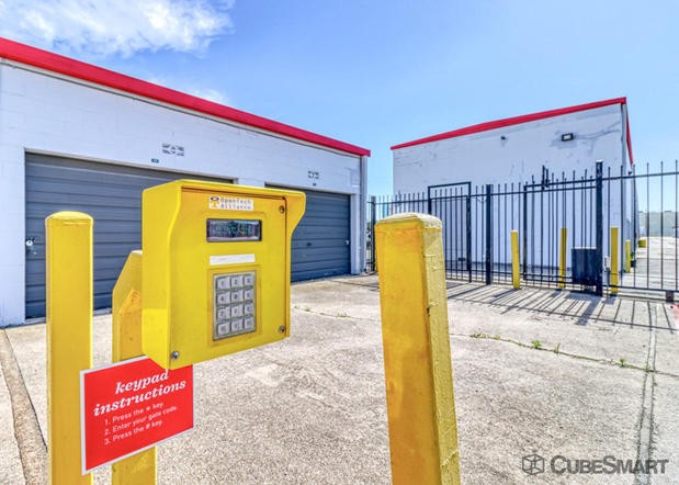 Images CubeSmart Self Storage